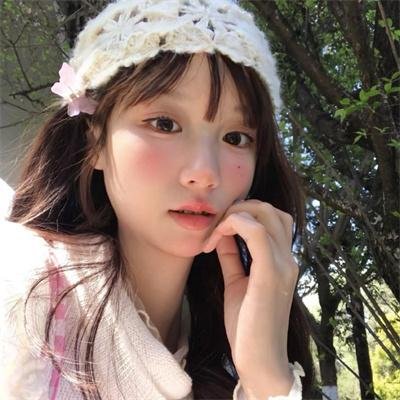 红色背篓
